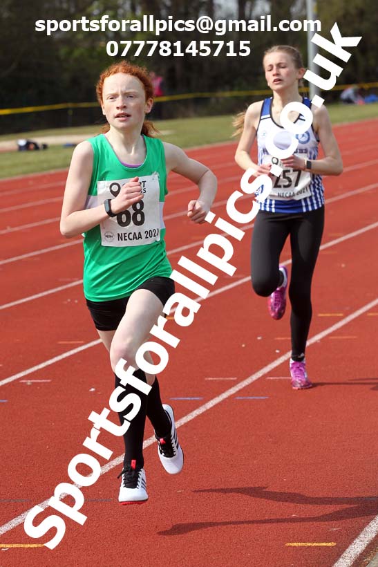 800 metres, 2021 NECAA Open Graded Meeting, Morpeth. Photo: David T. Hewitson/Sports for All Pics